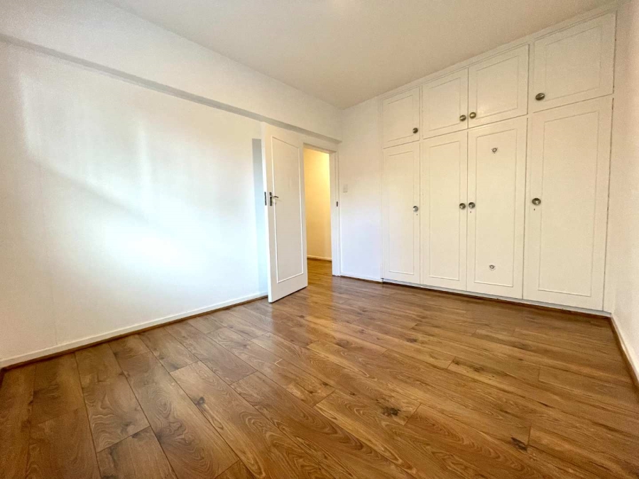 To Let 2 Bedroom Property for Rent in Sea Point Western Cape